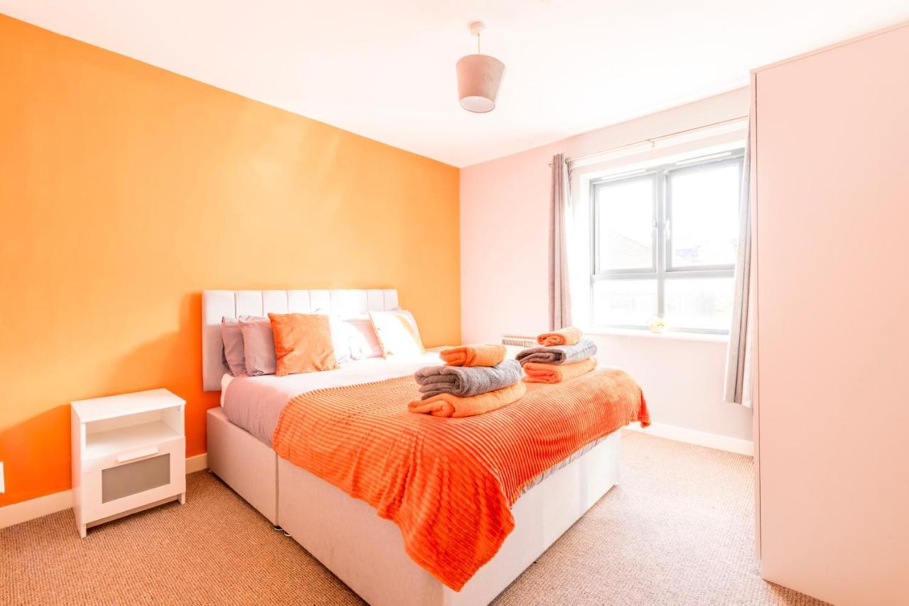 Prime Location - Modern City Apartment! Bristol Exteriér fotografie
